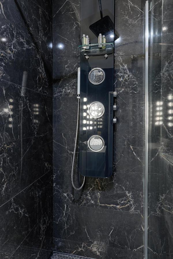 Amazing Luxury Triplex 3Br/8P - Arc De Triomphe Apartamento Paris Exterior foto